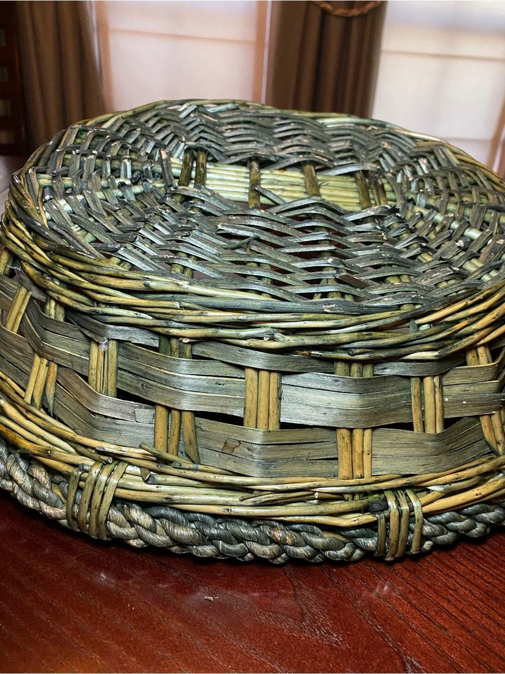 Handwoven Green-Brown Decorative Wicker Basket Bowl 18.5x14.5x4